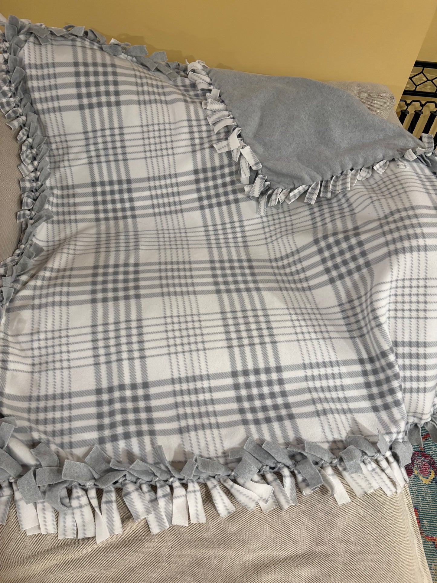 White & Gray Fleece Tie Blanket — Double Knot Finished Edge