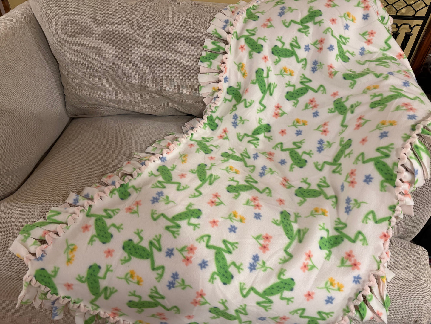 Fleece Tie Baby Blanket ( Frog and flower Design)