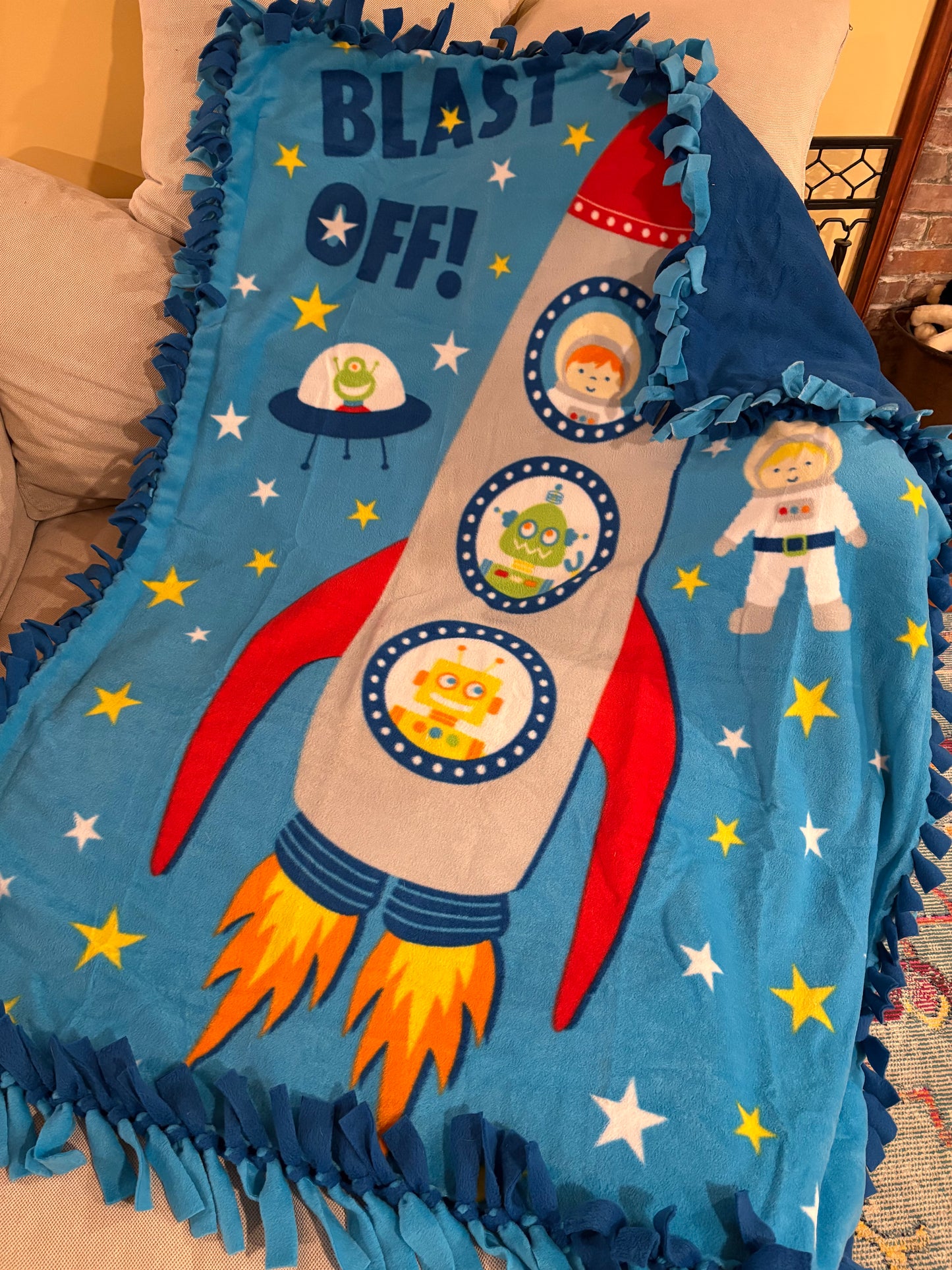 Fleece Tie Blanket (Rocket theme)