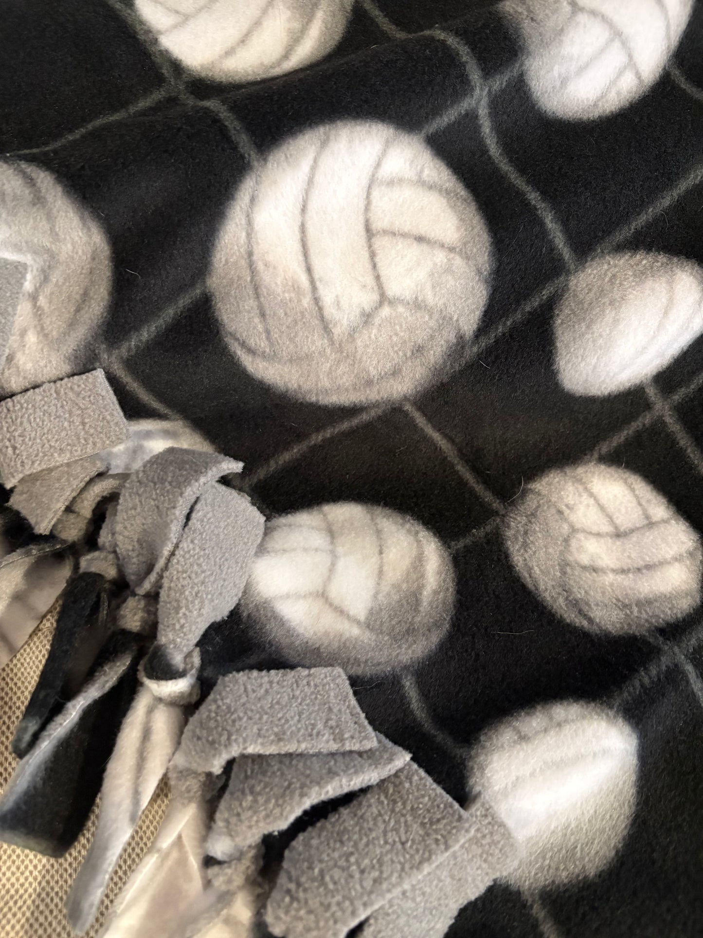 Fleece Tie Blanket - Volleyball theme